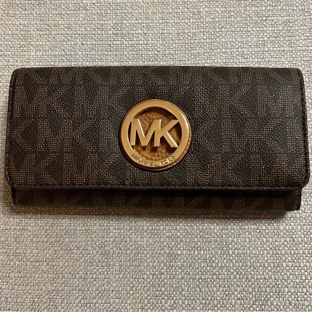 Michael Kors Dark Brown Key Holder with Gold Logo